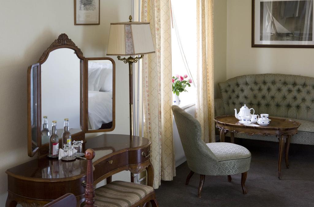 Hotell Bla Blom Gustavsberg Εξωτερικό φωτογραφία