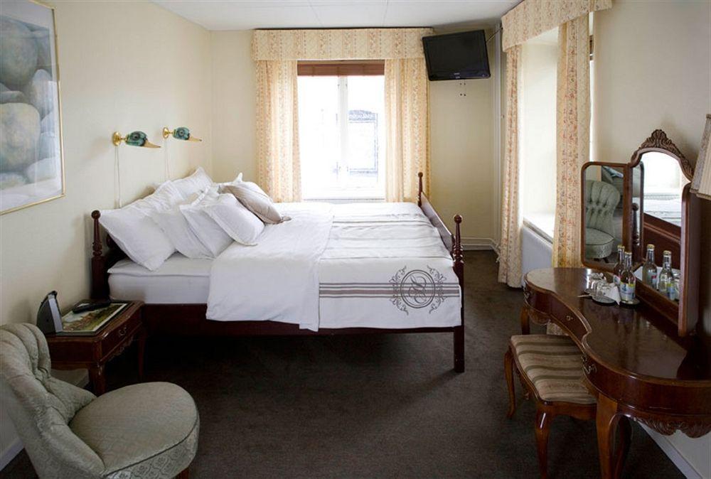 Hotell Bla Blom Gustavsberg Εξωτερικό φωτογραφία